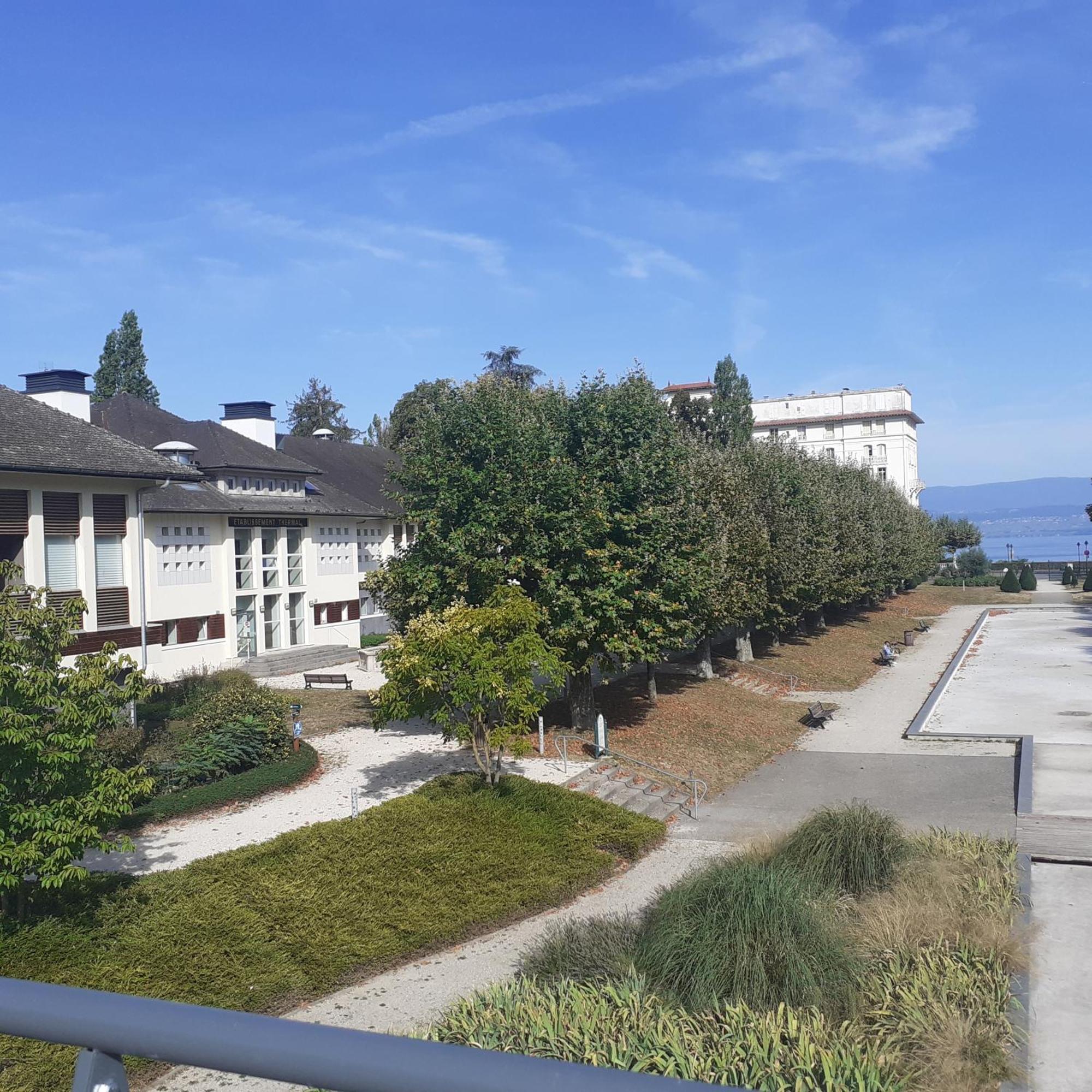 Charmant Appartement A 150 M Des Thermes Et Du Centre Ville Τονόν-λε-Μπαιν Εξωτερικό φωτογραφία